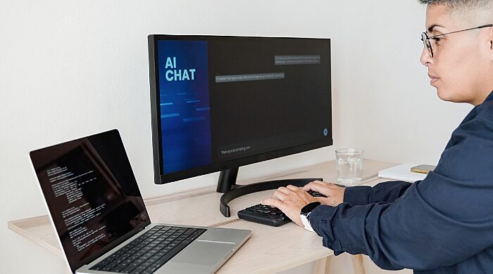 AI C T